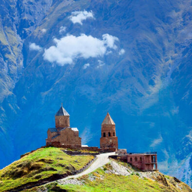 kazbegi-gergeti-trinity-church-3